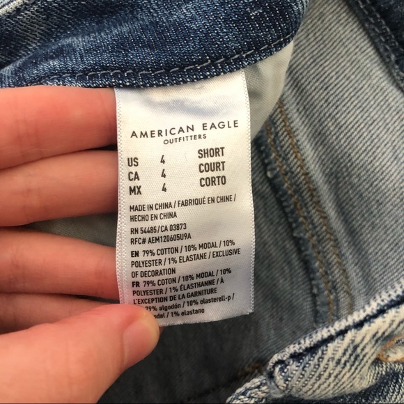 NWT American Eagle Outfitters Curvy Mom Jeans 4 SHORT Light Wash Denim Stretch - Picture 8 of 8